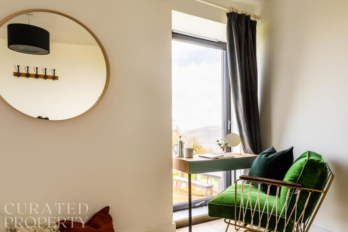 Stunning 5 Bedroom New Build With Amazing Views! Bath Zewnętrze zdjęcie